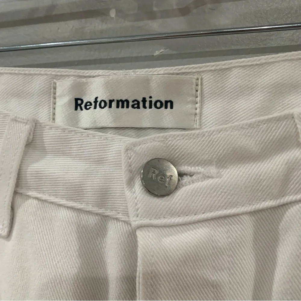 ✅ Reformation Jeans Mid-Rise Crop Flare Raw Hem in White